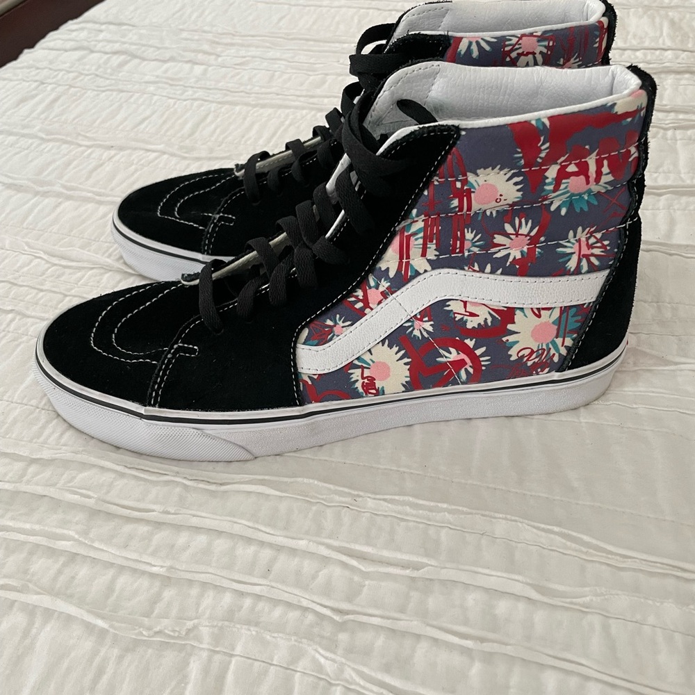 Vans Hi-Top Size 11 - Picture 4 of 5